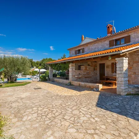 In Egoti I With Private Pool * Segotici