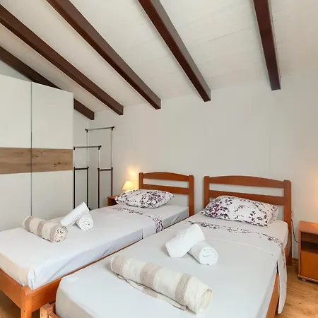 In Egoti I With Private Pool * Segotici