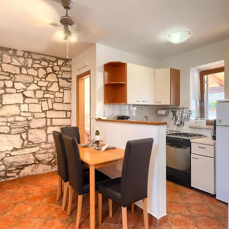 In Egoti I With Private Pool Vakantiehuis Segotici